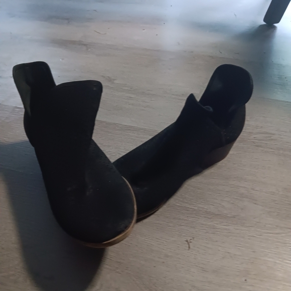 Lucky Brand Shoes - Lucky Brand Black Ankle Booties